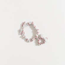 Load image into Gallery viewer, SCRUNCHIE / PEPPER STRIPES GAUZE