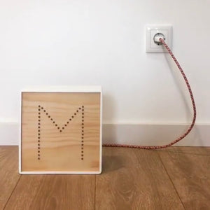 RM HANDCRAFTED / SQUARE LIGHT BOX