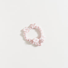 Load image into Gallery viewer, SCRUNCHIE / PINK PLAID GAUZE